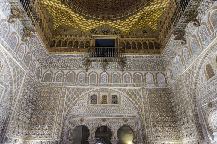 Sevilla 078 - Real Álcazar - Palacio del Rey Don Pedro - Salón de Embajadores.jpg